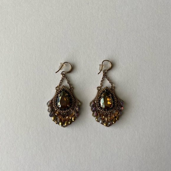 Beautiful Dangle Earrings - Picture 2 of 2